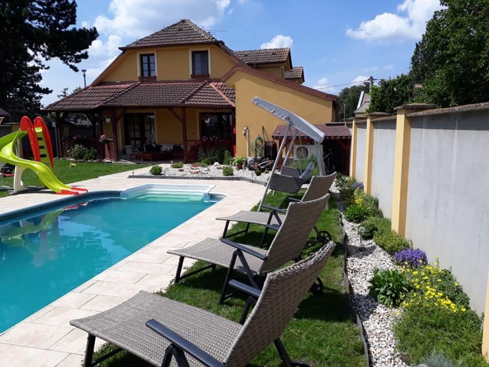 Apartmany Na Kolonade Lednice Exterior foto